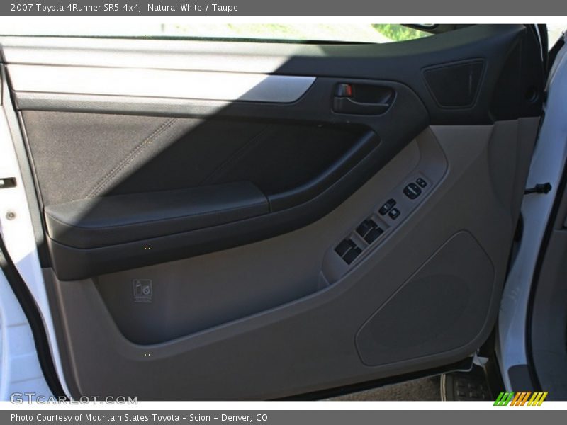 Natural White / Taupe 2007 Toyota 4Runner SR5 4x4