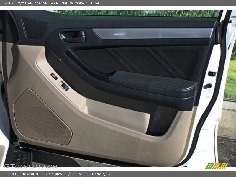 Natural White / Taupe 2007 Toyota 4Runner SR5 4x4