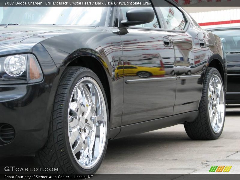 Brilliant Black Crystal Pearl / Dark Slate Gray/Light Slate Gray 2007 Dodge Charger