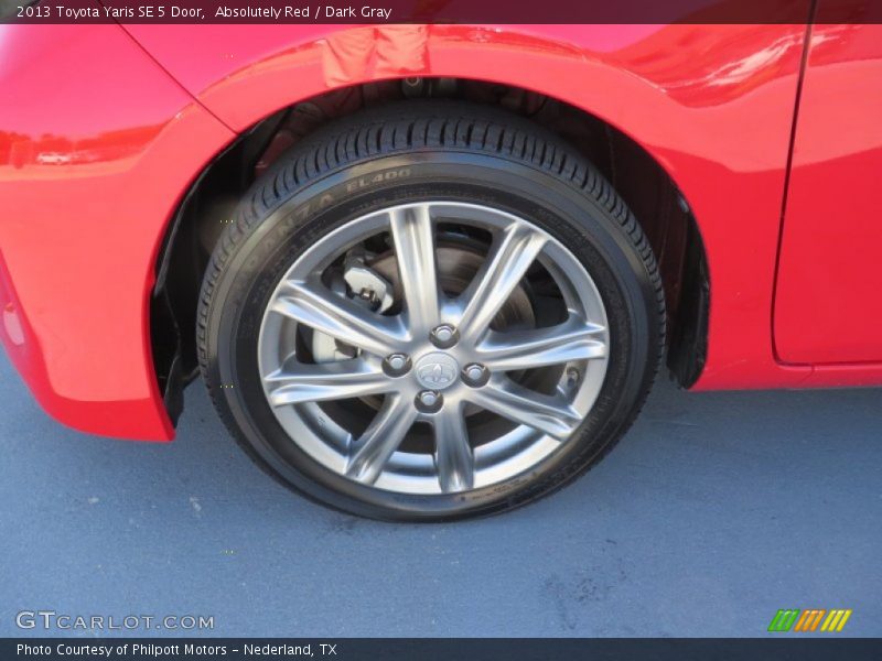 Absolutely Red / Dark Gray 2013 Toyota Yaris SE 5 Door