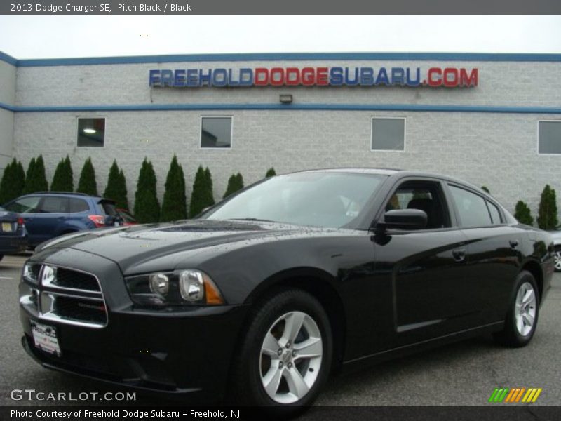 Pitch Black / Black 2013 Dodge Charger SE