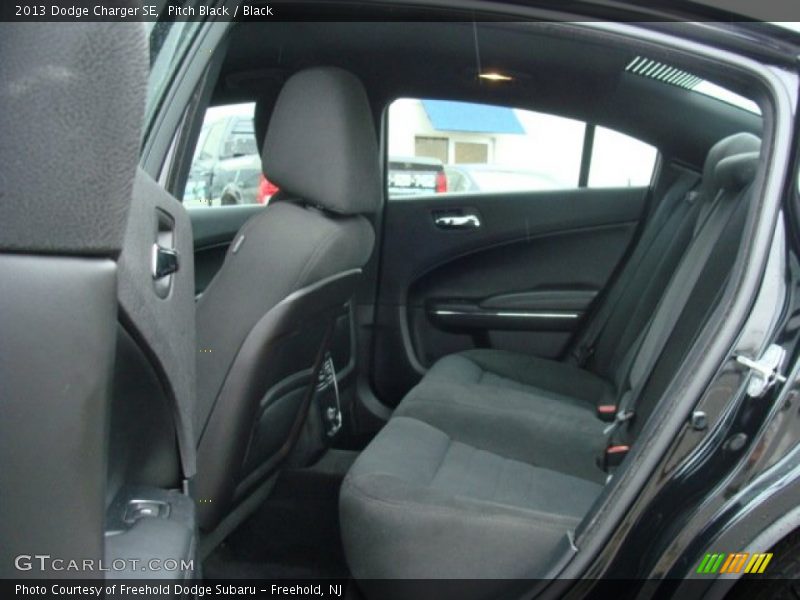 Pitch Black / Black 2013 Dodge Charger SE