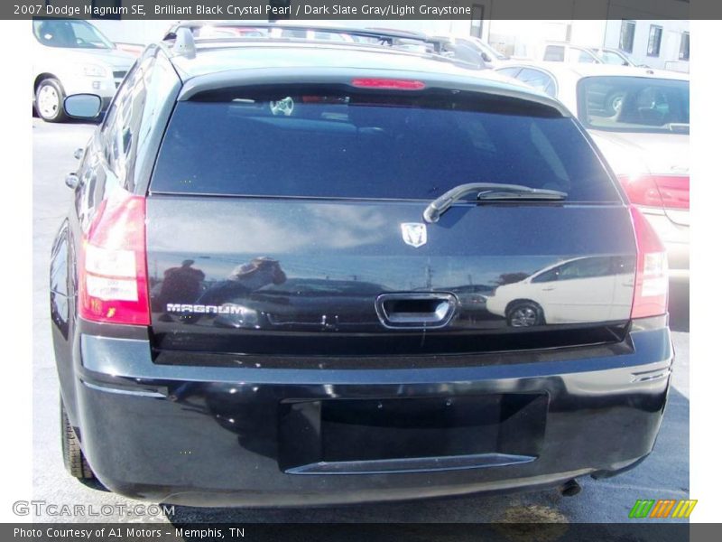 Brilliant Black Crystal Pearl / Dark Slate Gray/Light Graystone 2007 Dodge Magnum SE