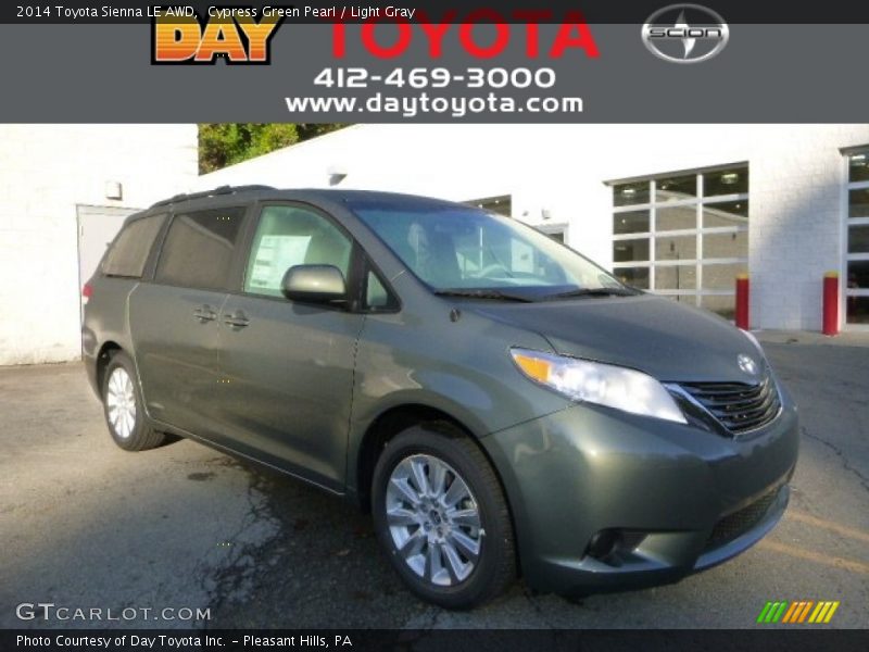 Cypress Green Pearl / Light Gray 2014 Toyota Sienna LE AWD