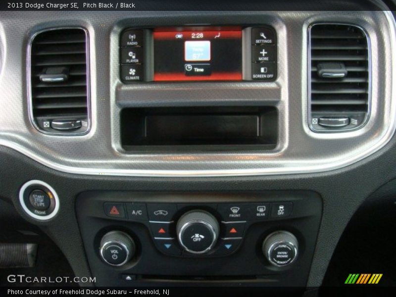 Pitch Black / Black 2013 Dodge Charger SE