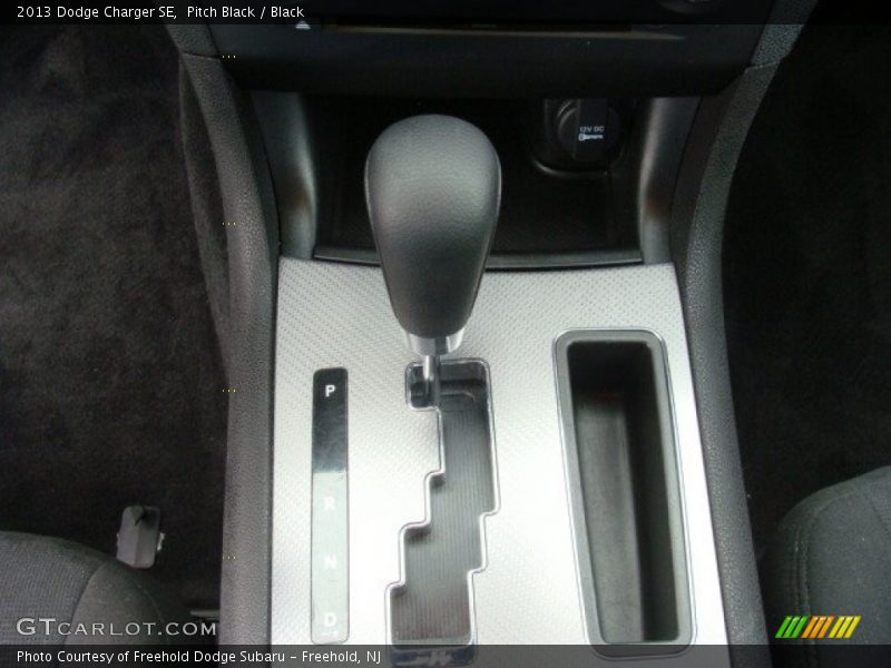 Pitch Black / Black 2013 Dodge Charger SE