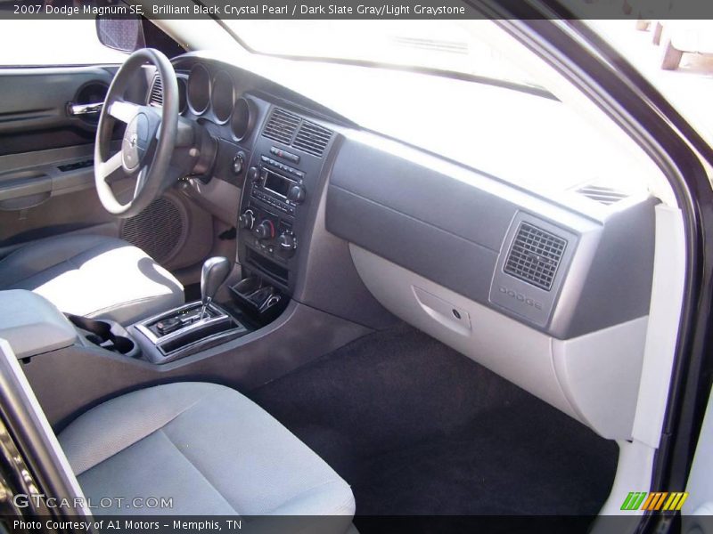 Brilliant Black Crystal Pearl / Dark Slate Gray/Light Graystone 2007 Dodge Magnum SE