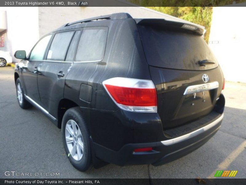 Black / Ash 2013 Toyota Highlander V6 4WD