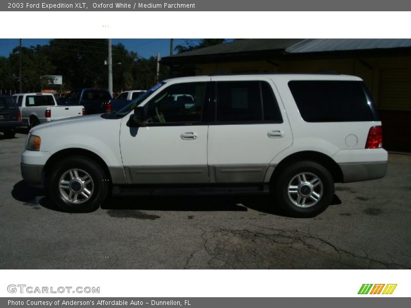 Oxford White / Medium Parchment 2003 Ford Expedition XLT