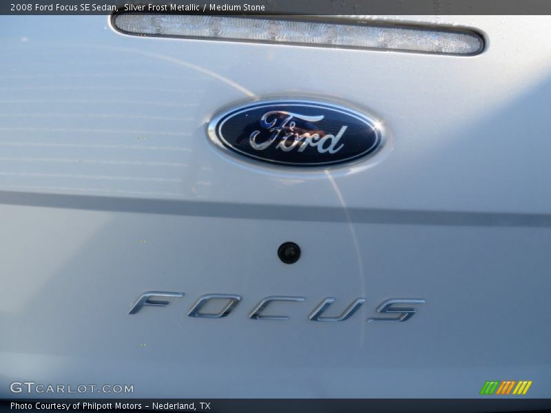 Silver Frost Metallic / Medium Stone 2008 Ford Focus SE Sedan