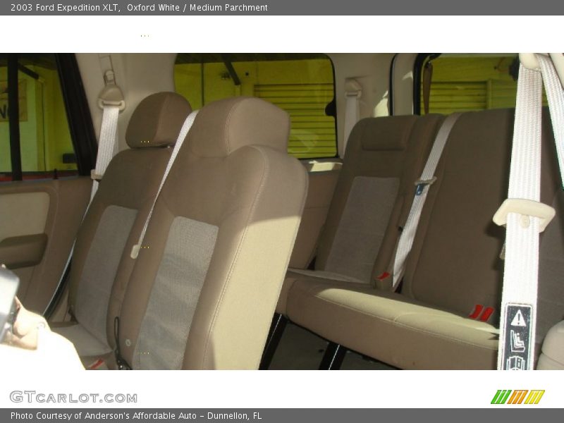 Oxford White / Medium Parchment 2003 Ford Expedition XLT