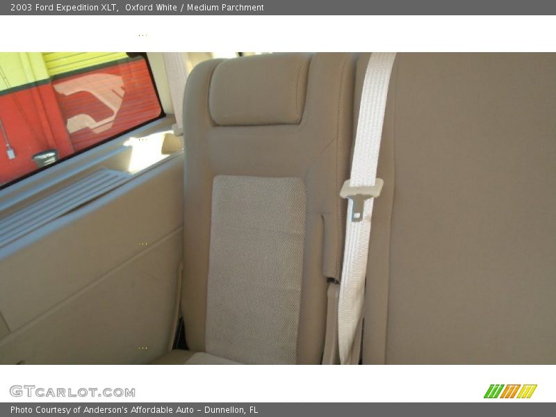 Oxford White / Medium Parchment 2003 Ford Expedition XLT