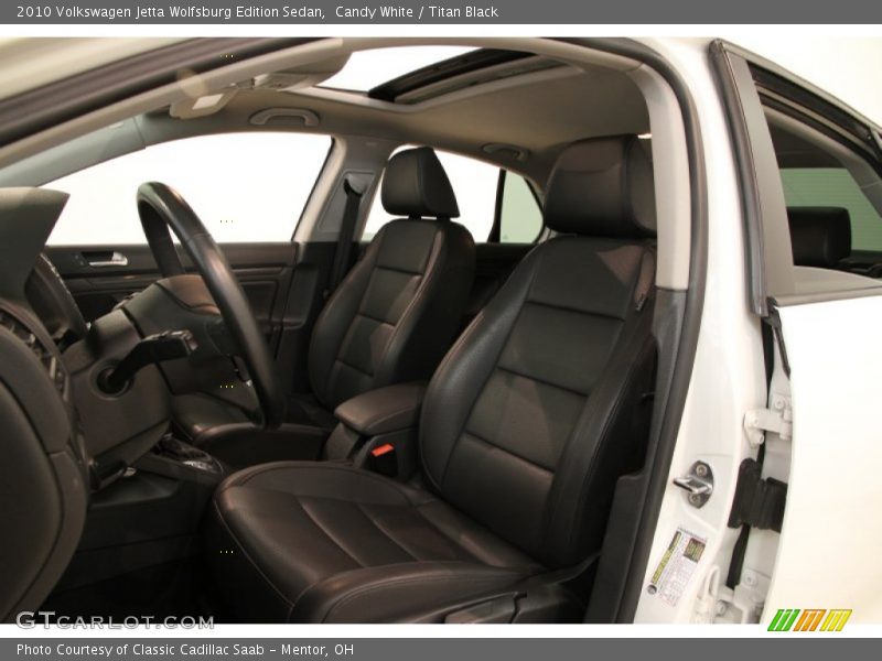 Candy White / Titan Black 2010 Volkswagen Jetta Wolfsburg Edition Sedan