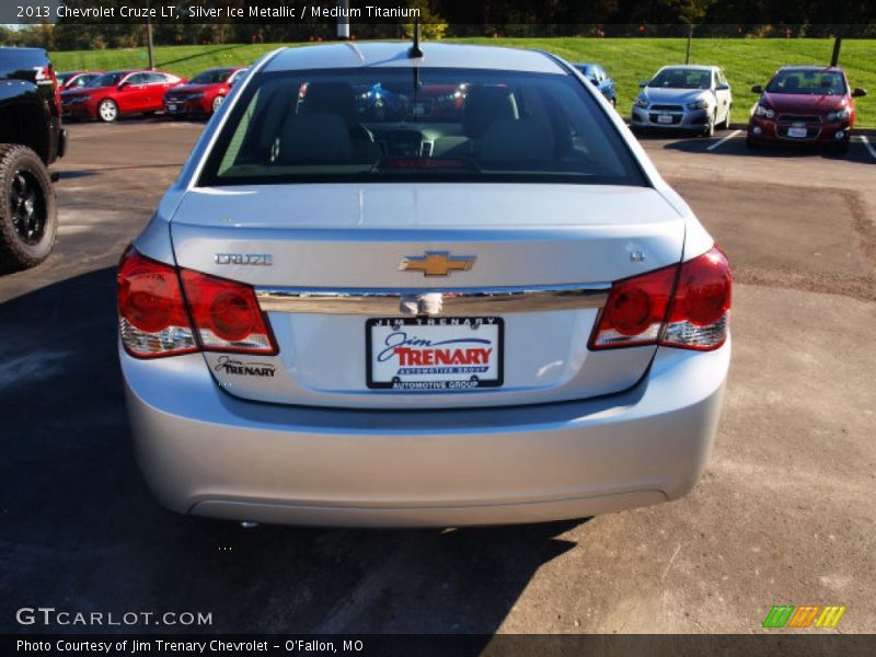 Silver Ice Metallic / Medium Titanium 2013 Chevrolet Cruze LT