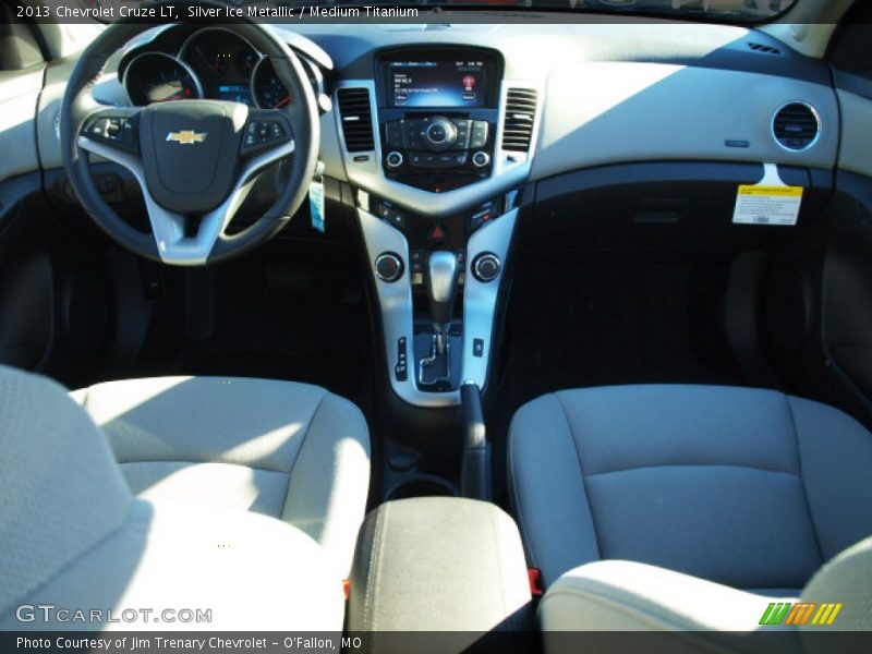 Silver Ice Metallic / Medium Titanium 2013 Chevrolet Cruze LT