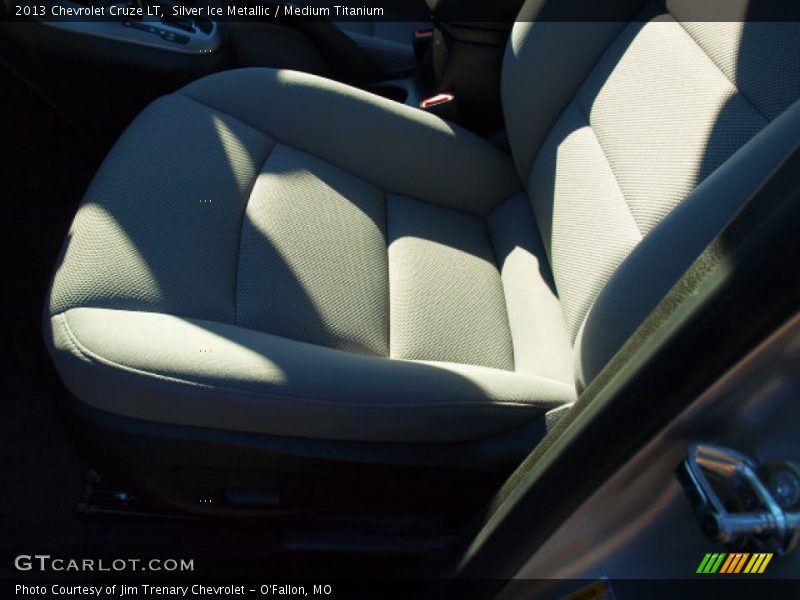 Silver Ice Metallic / Medium Titanium 2013 Chevrolet Cruze LT