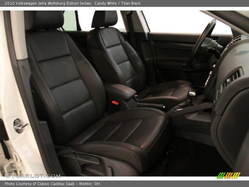 Candy White / Titan Black 2010 Volkswagen Jetta Wolfsburg Edition Sedan
