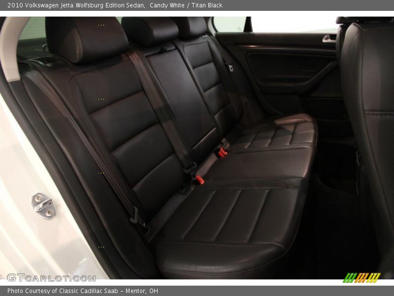 Candy White / Titan Black 2010 Volkswagen Jetta Wolfsburg Edition Sedan