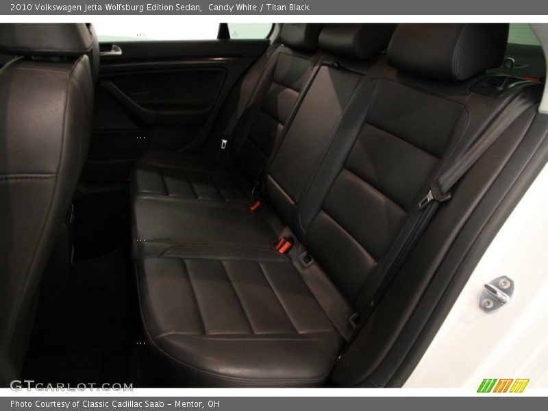 Candy White / Titan Black 2010 Volkswagen Jetta Wolfsburg Edition Sedan
