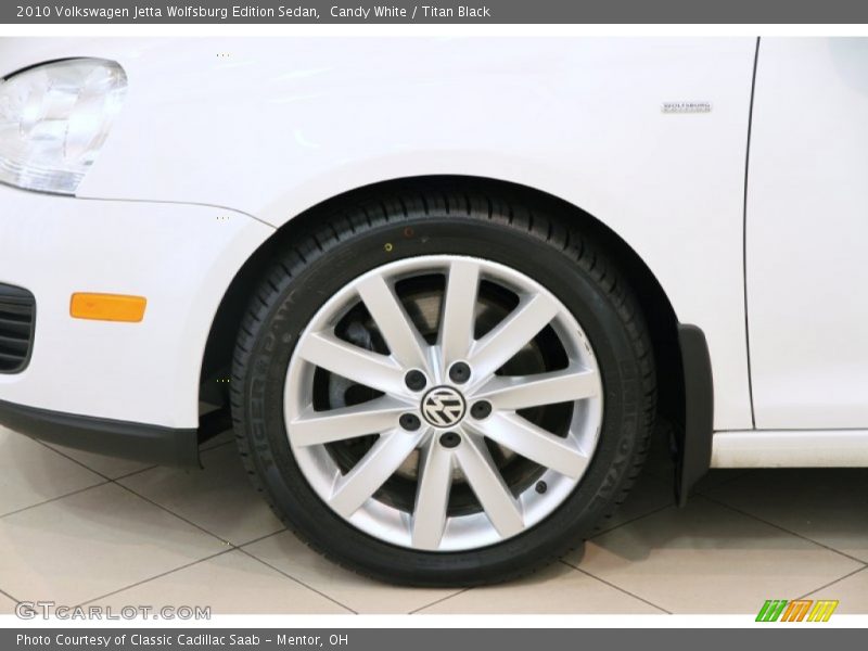 Candy White / Titan Black 2010 Volkswagen Jetta Wolfsburg Edition Sedan
