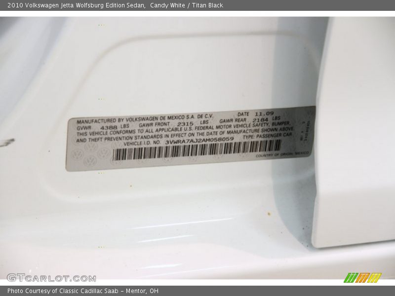 Candy White / Titan Black 2010 Volkswagen Jetta Wolfsburg Edition Sedan