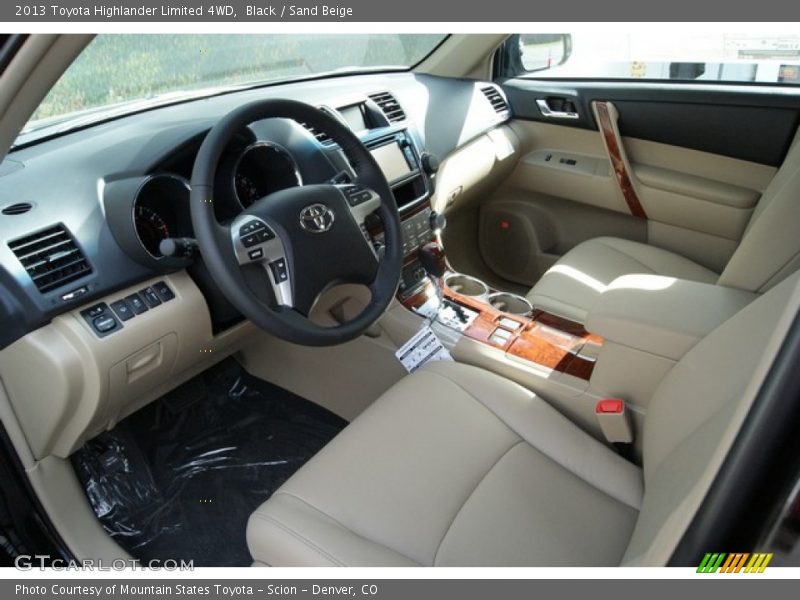 Black / Sand Beige 2013 Toyota Highlander Limited 4WD