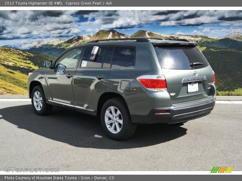 Cypress Green Pearl / Ash 2013 Toyota Highlander SE 4WD