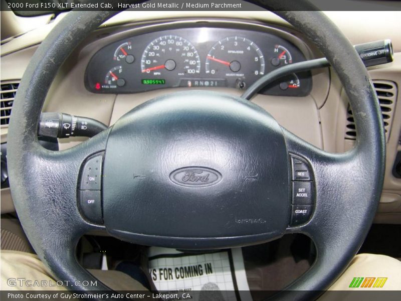 Harvest Gold Metallic / Medium Parchment 2000 Ford F150 XLT Extended Cab