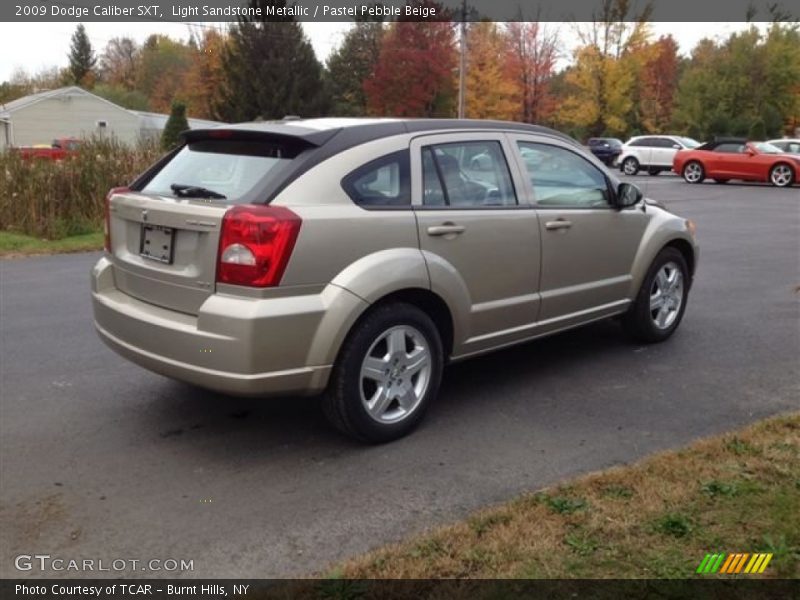 Light Sandstone Metallic / Pastel Pebble Beige 2009 Dodge Caliber SXT