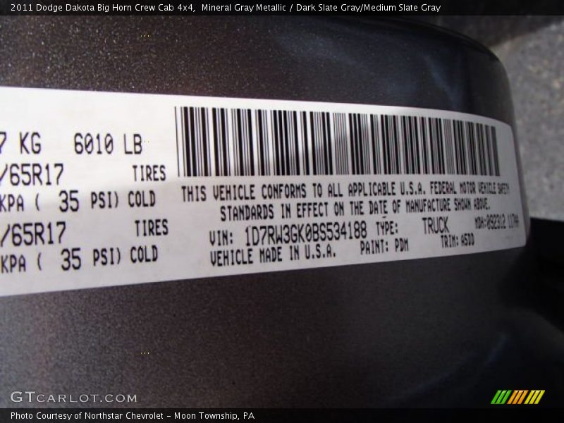 Mineral Gray Metallic / Dark Slate Gray/Medium Slate Gray 2011 Dodge Dakota Big Horn Crew Cab 4x4