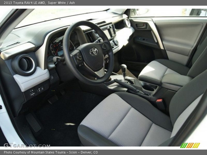 Super White / Ash 2013 Toyota RAV4 LE AWD