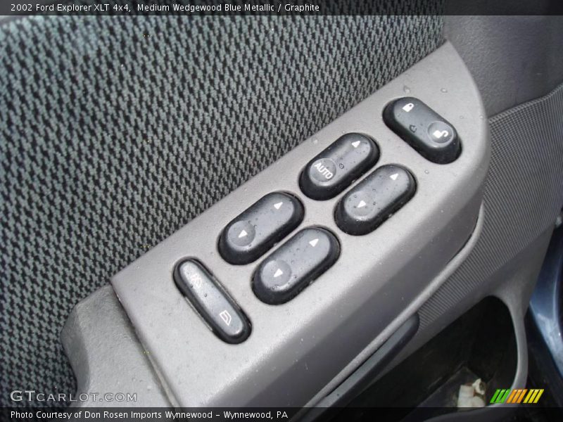 Medium Wedgewood Blue Metallic / Graphite 2002 Ford Explorer XLT 4x4