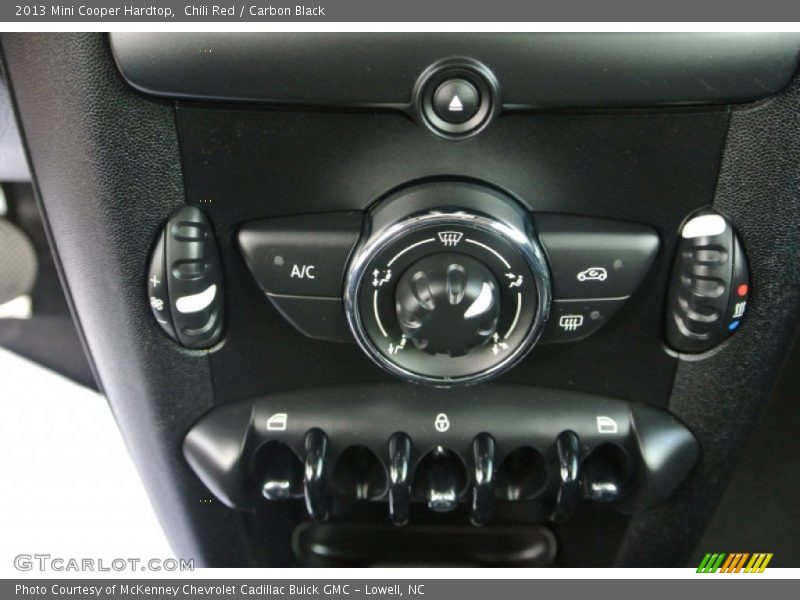 Chili Red / Carbon Black 2013 Mini Cooper Hardtop