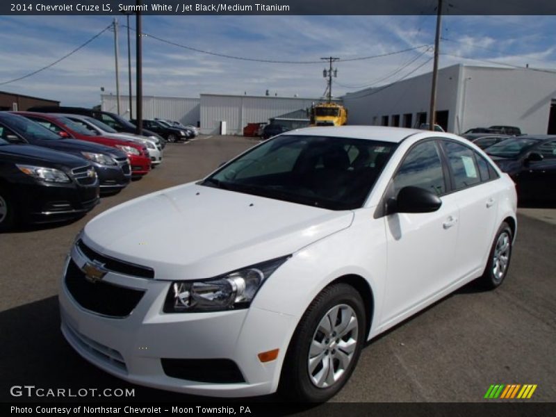 Summit White / Jet Black/Medium Titanium 2014 Chevrolet Cruze LS