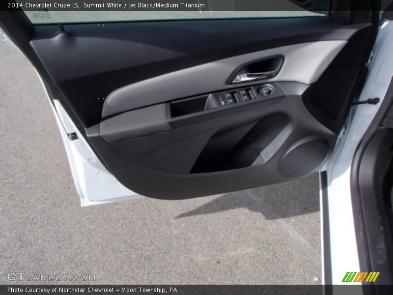Summit White / Jet Black/Medium Titanium 2014 Chevrolet Cruze LS