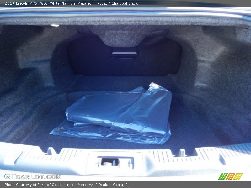 White Platinum Metallic Tri-coat / Charcoal Black 2014 Lincoln MKS FWD