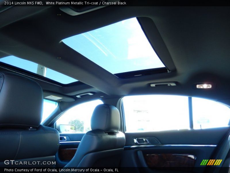 Sunroof of 2014 MKS FWD