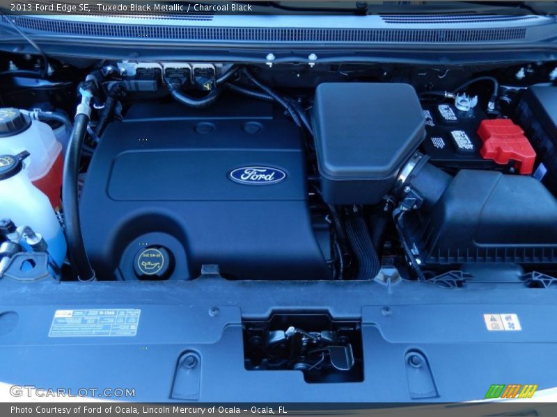 Tuxedo Black Metallic / Charcoal Black 2013 Ford Edge SE