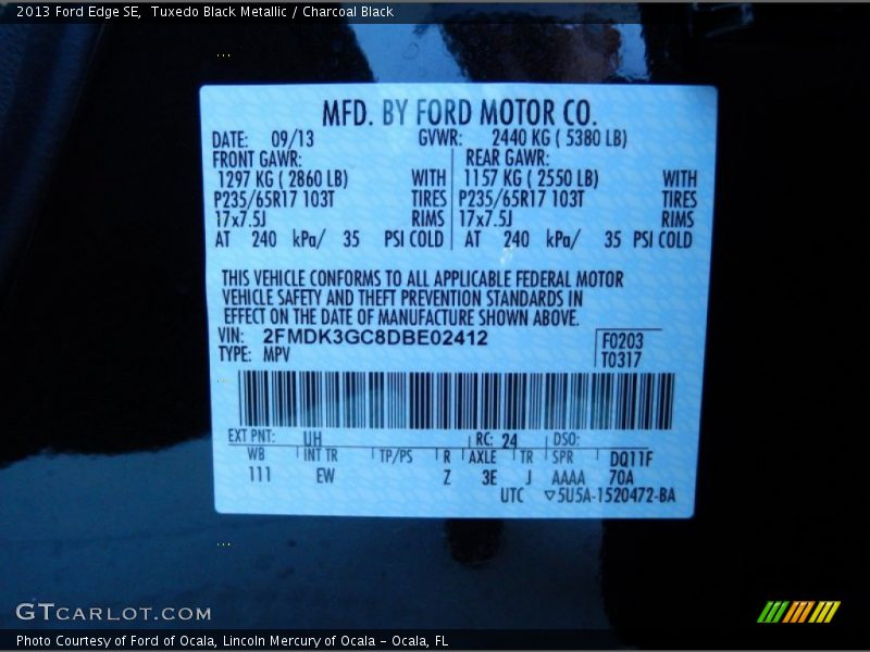 Tuxedo Black Metallic / Charcoal Black 2013 Ford Edge SE