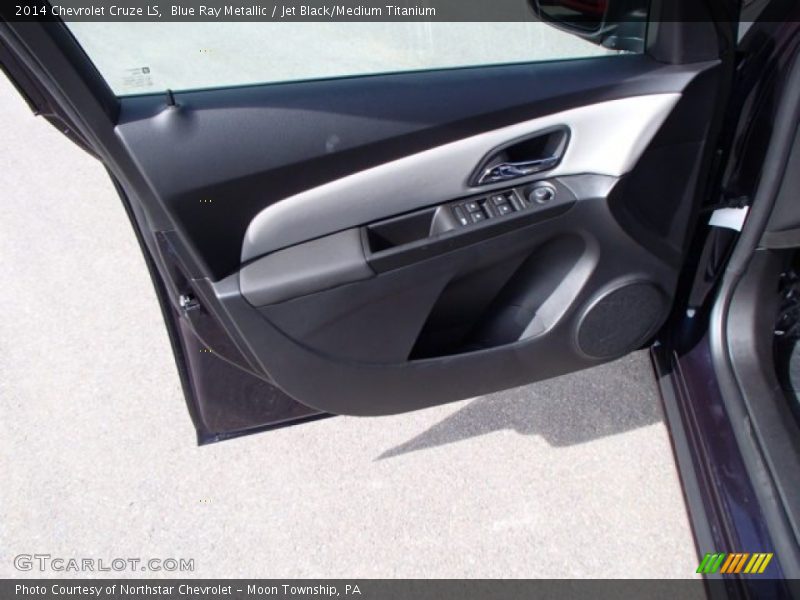 Blue Ray Metallic / Jet Black/Medium Titanium 2014 Chevrolet Cruze LS