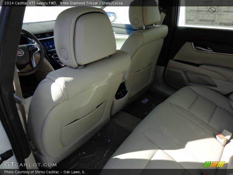 White Diamond Tricoat / Shale/Cocoa 2014 Cadillac XTS Luxury FWD