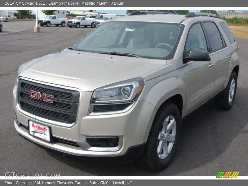 Champagne Silver Metallic / Light Titanium 2014 GMC Acadia SLE