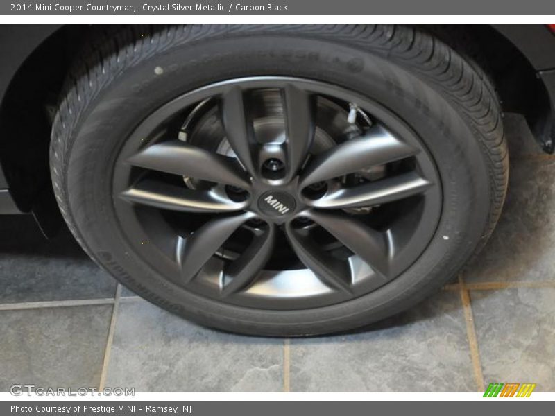 Crystal Silver Metallic / Carbon Black 2014 Mini Cooper Countryman