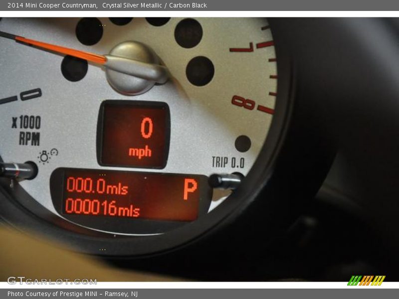 Crystal Silver Metallic / Carbon Black 2014 Mini Cooper Countryman