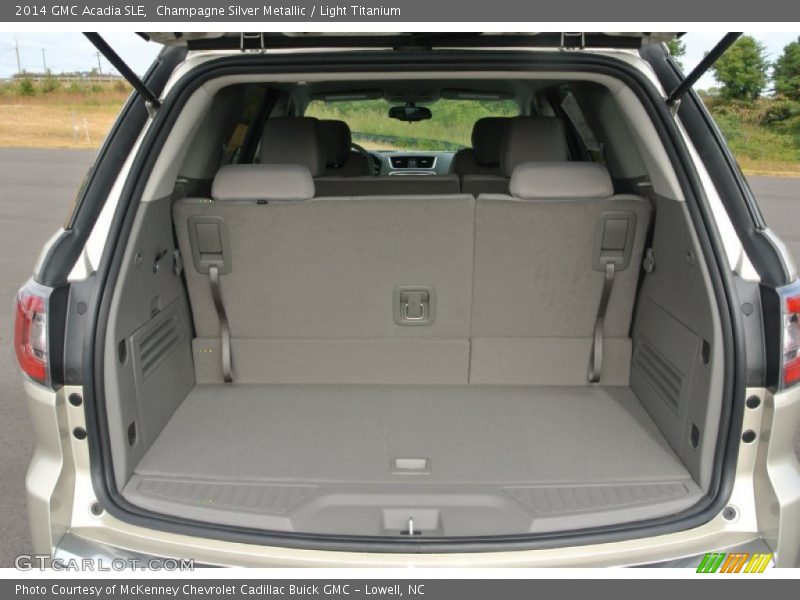 Champagne Silver Metallic / Light Titanium 2014 GMC Acadia SLE