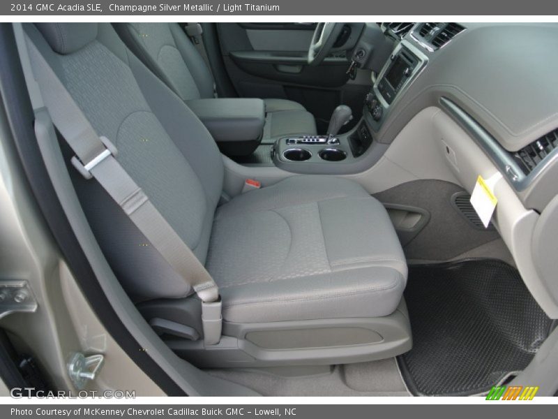 Champagne Silver Metallic / Light Titanium 2014 GMC Acadia SLE