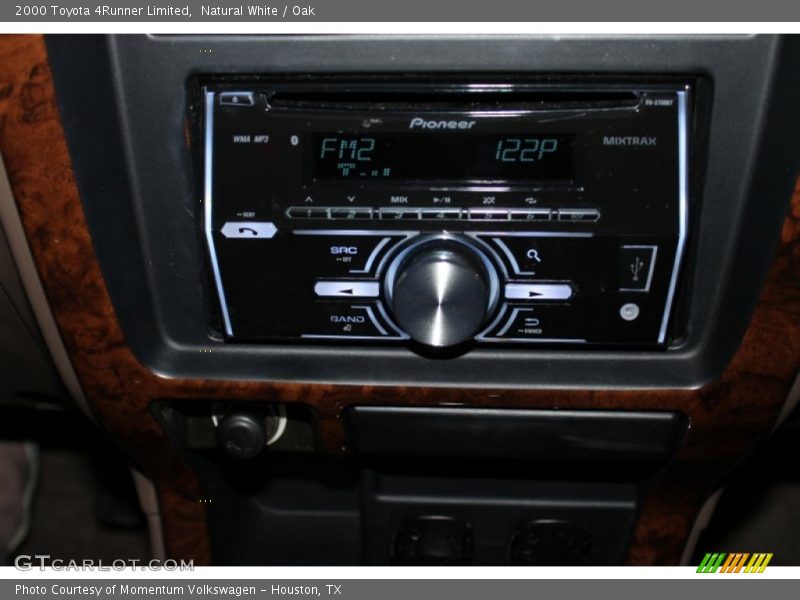 Natural White / Oak 2000 Toyota 4Runner Limited