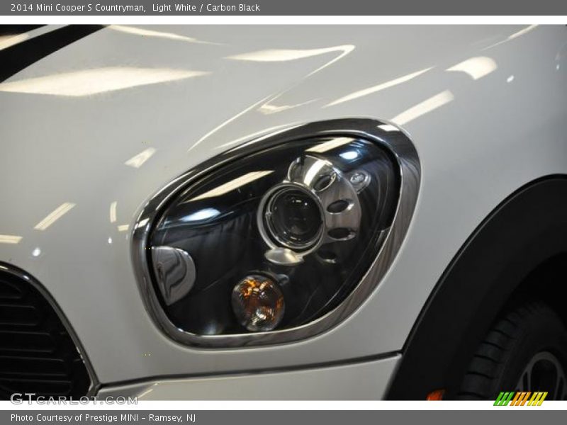 Light White / Carbon Black 2014 Mini Cooper S Countryman