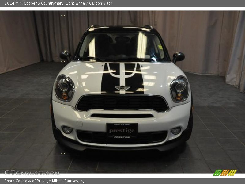 Light White / Carbon Black 2014 Mini Cooper S Countryman