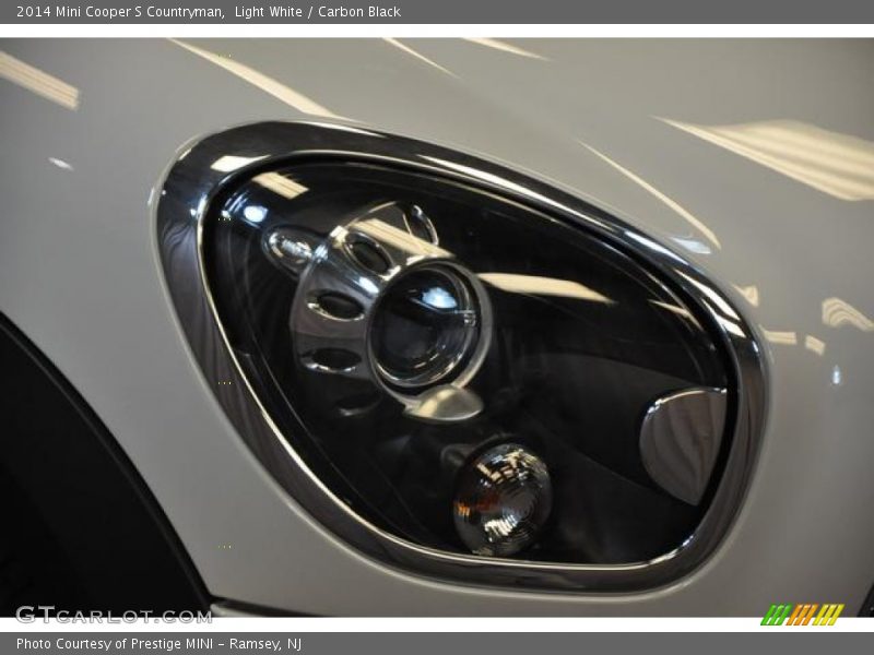 Light White / Carbon Black 2014 Mini Cooper S Countryman
